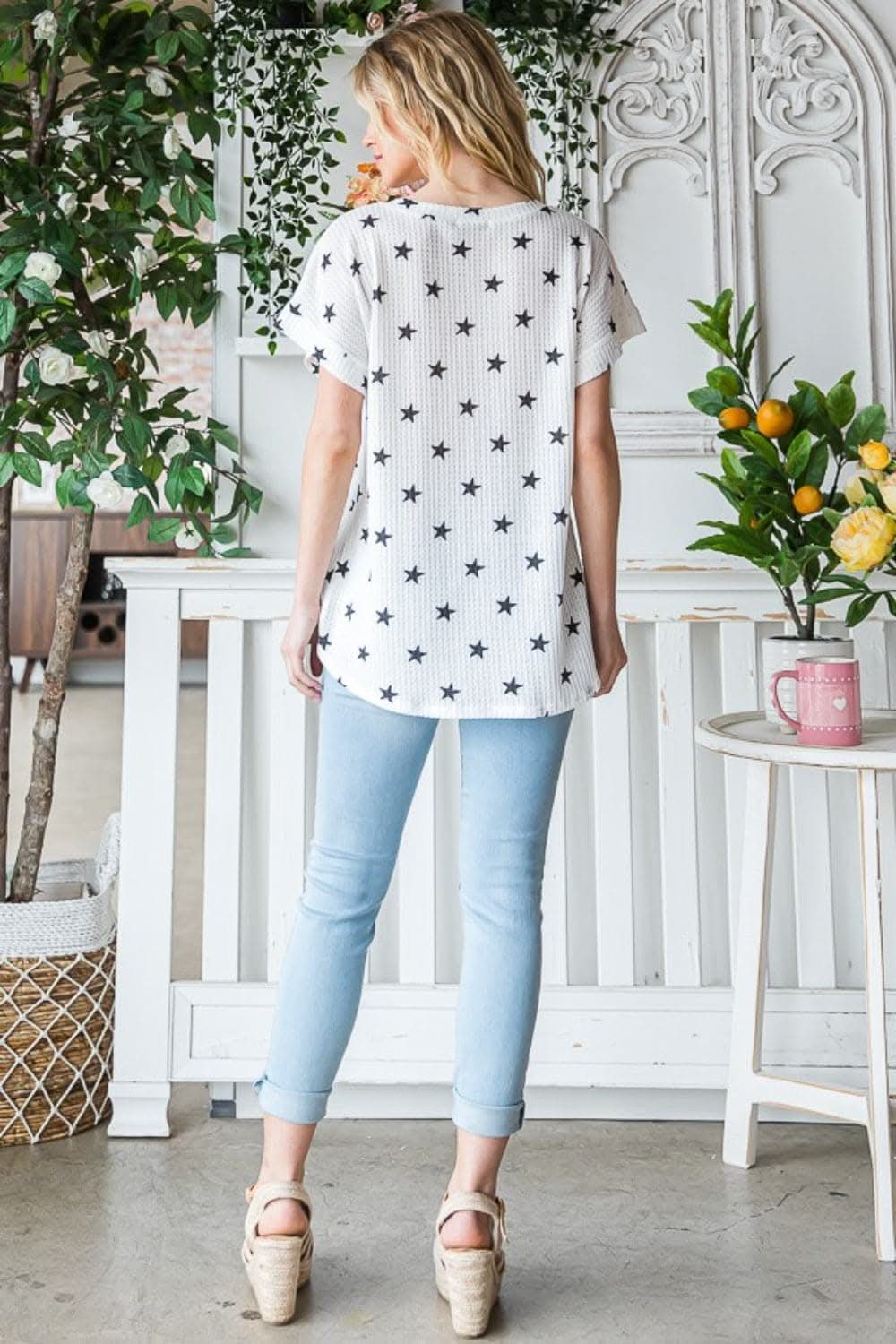 Heimish star print v-neck tee - Love Salve
